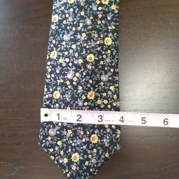 Lands' End Floral Flowers Neck Tie 100% Silk Men's Long Navy Blue Yellow Purple - Picture 6 of 6